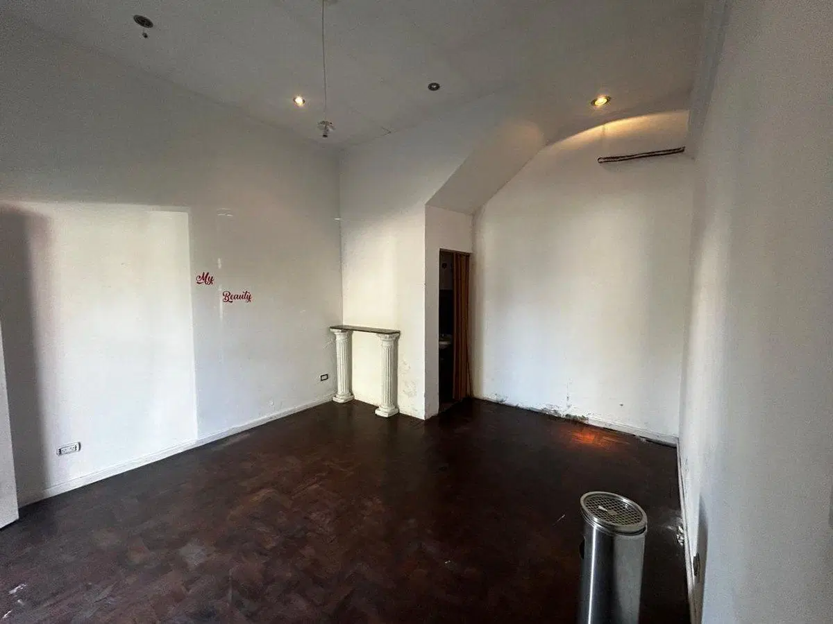 LOCAL COMERCIAL EN ALQUILER 2