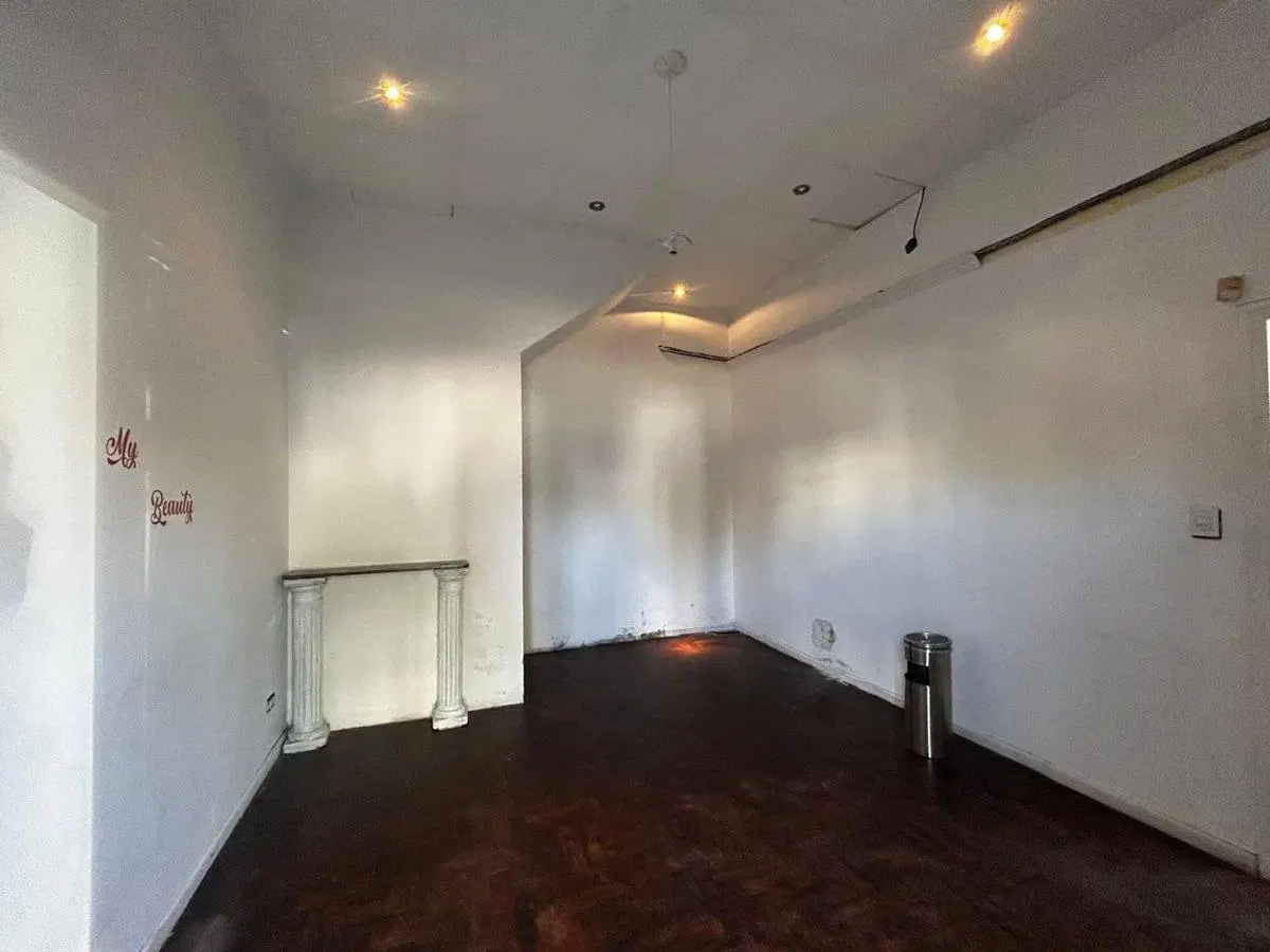 LOCAL COMERCIAL EN ALQUILER 4