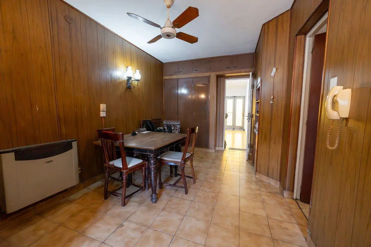 VENTA CASA CON JARDIN TRES DORMITORIOS. B°LA SEXTA 4