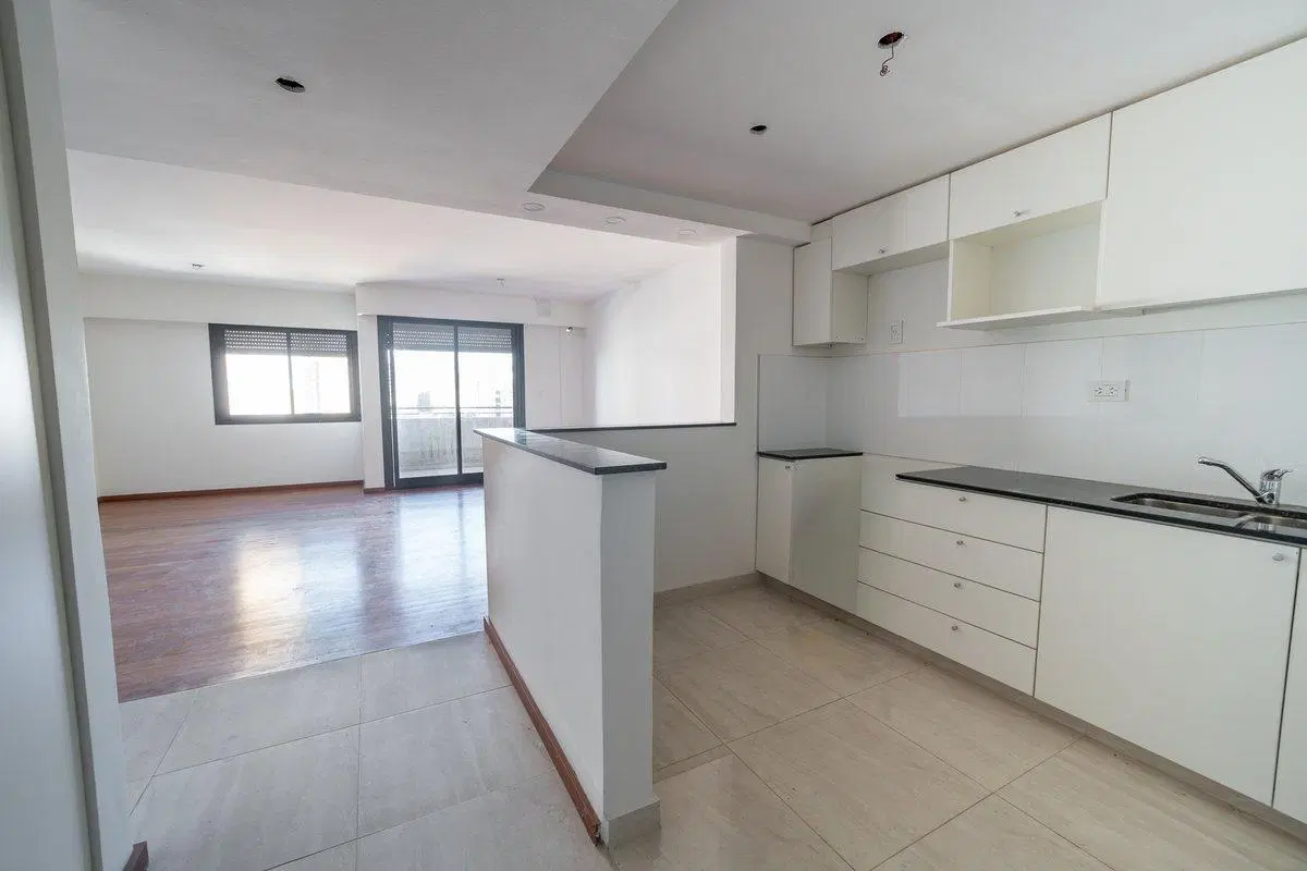 DEPARTAMENTO EN VENTA 2 DORMITORIOS COCHERA MARTIN 4
