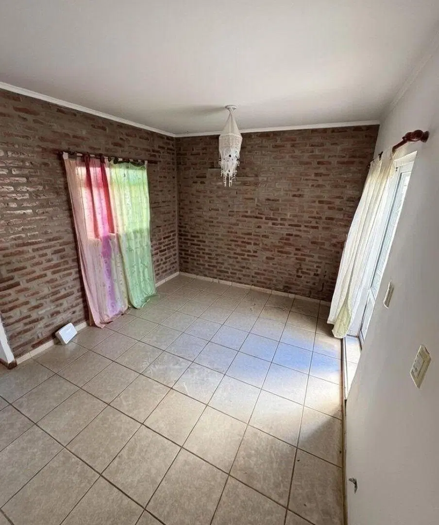 VENTA CASA 2 DORMITORIOS Y LOCAL COMERCIAL 2