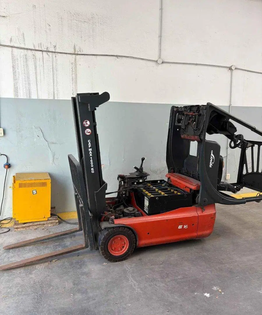 ALQUILER GALPON 450m - CAMARA 105m + CLARK 5