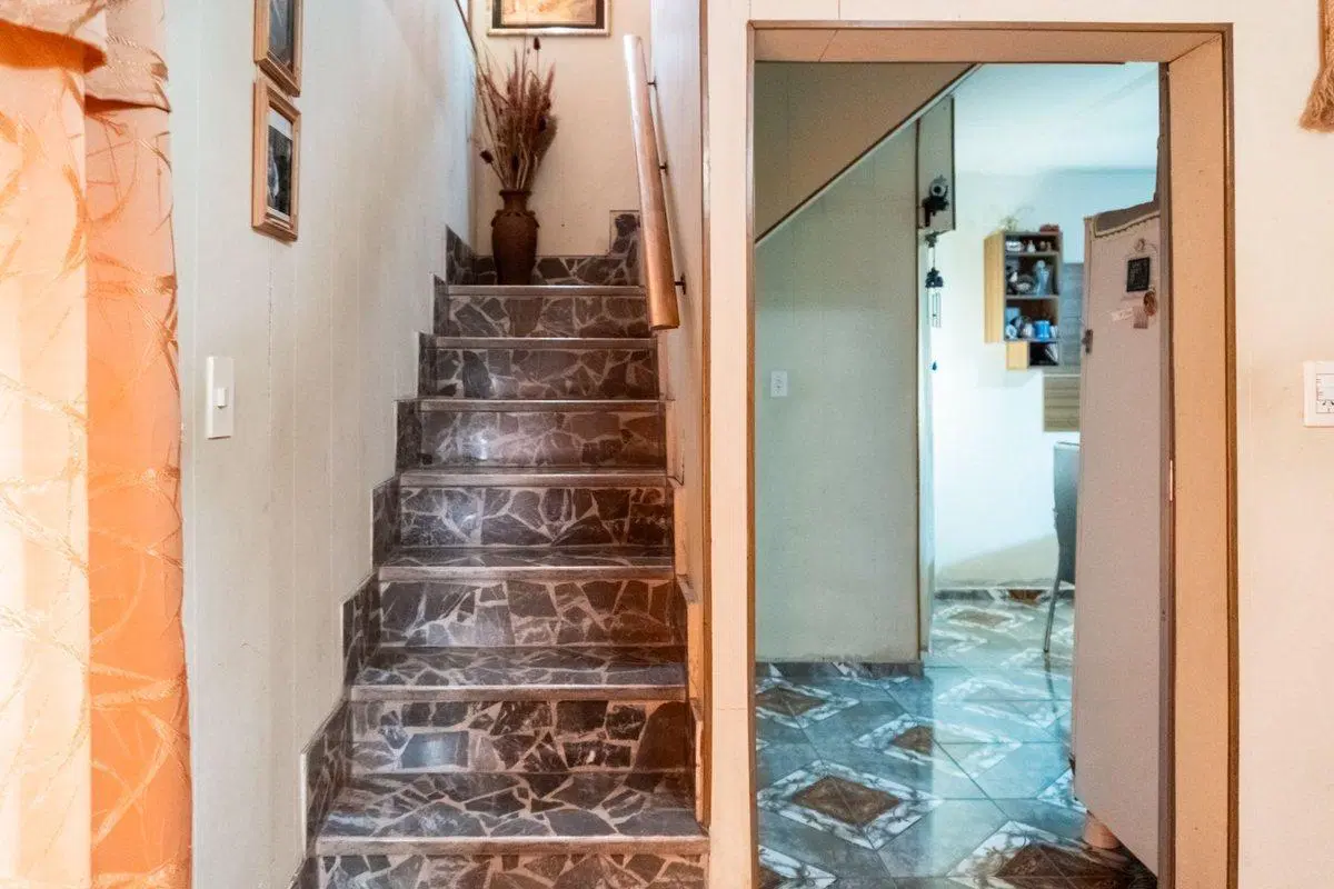 Venta - Casa 3 Dormis - cochera  b. Arroyito 2