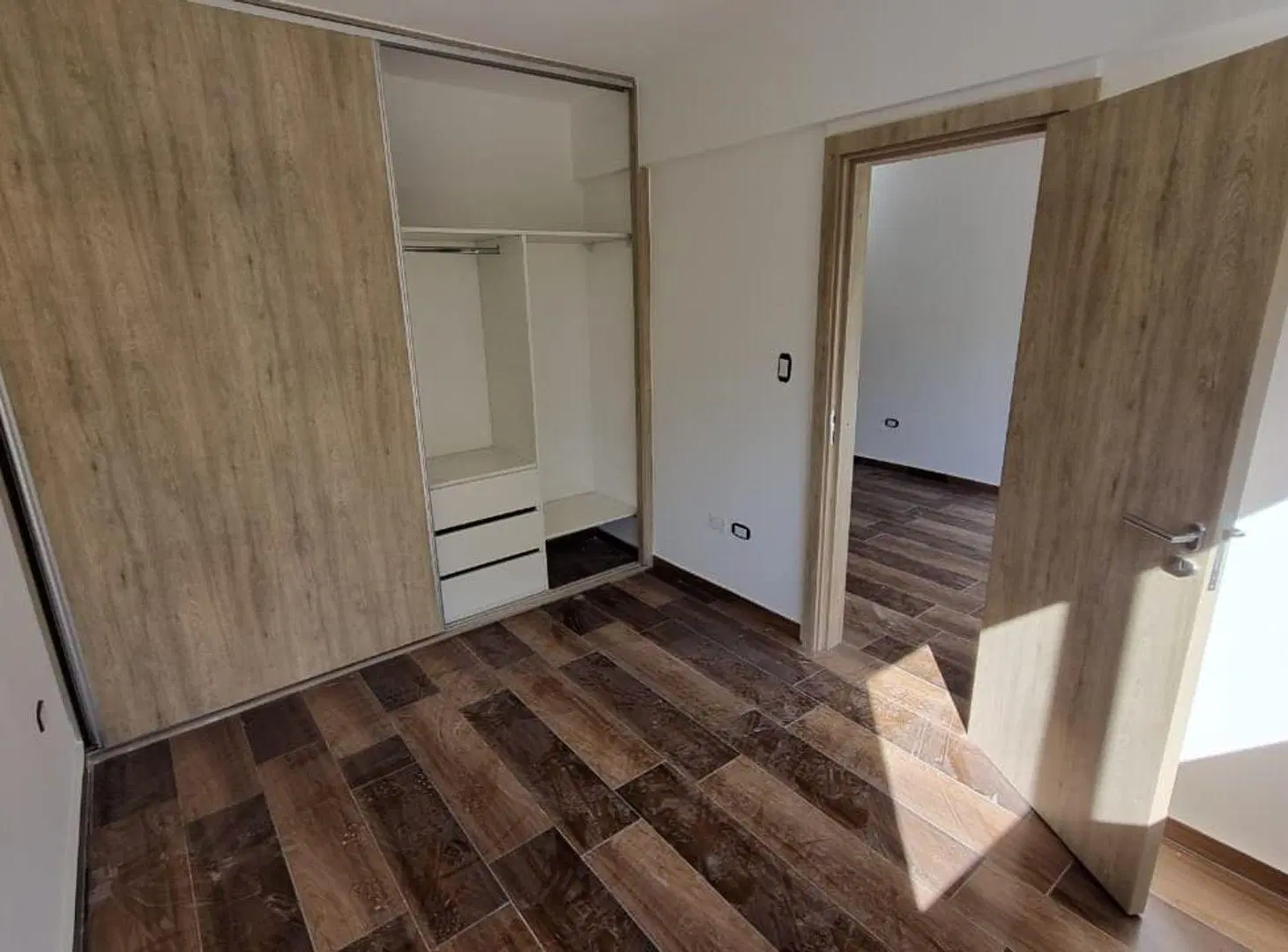 DEPARTAMENTO MONOAMBIENTE A ESTRENAR ZONA RIO 3