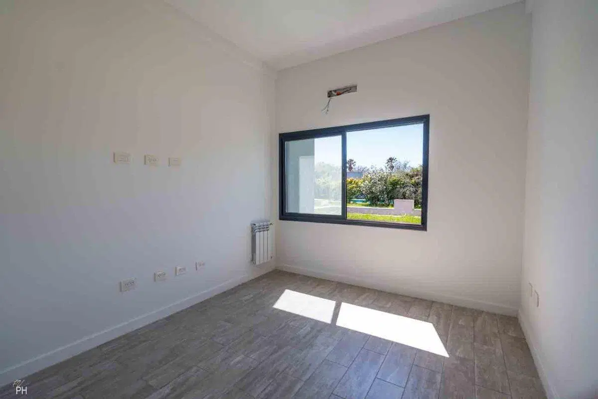 CASA EN VENTA 3 DORM PUERTO ROLDÁN 3
