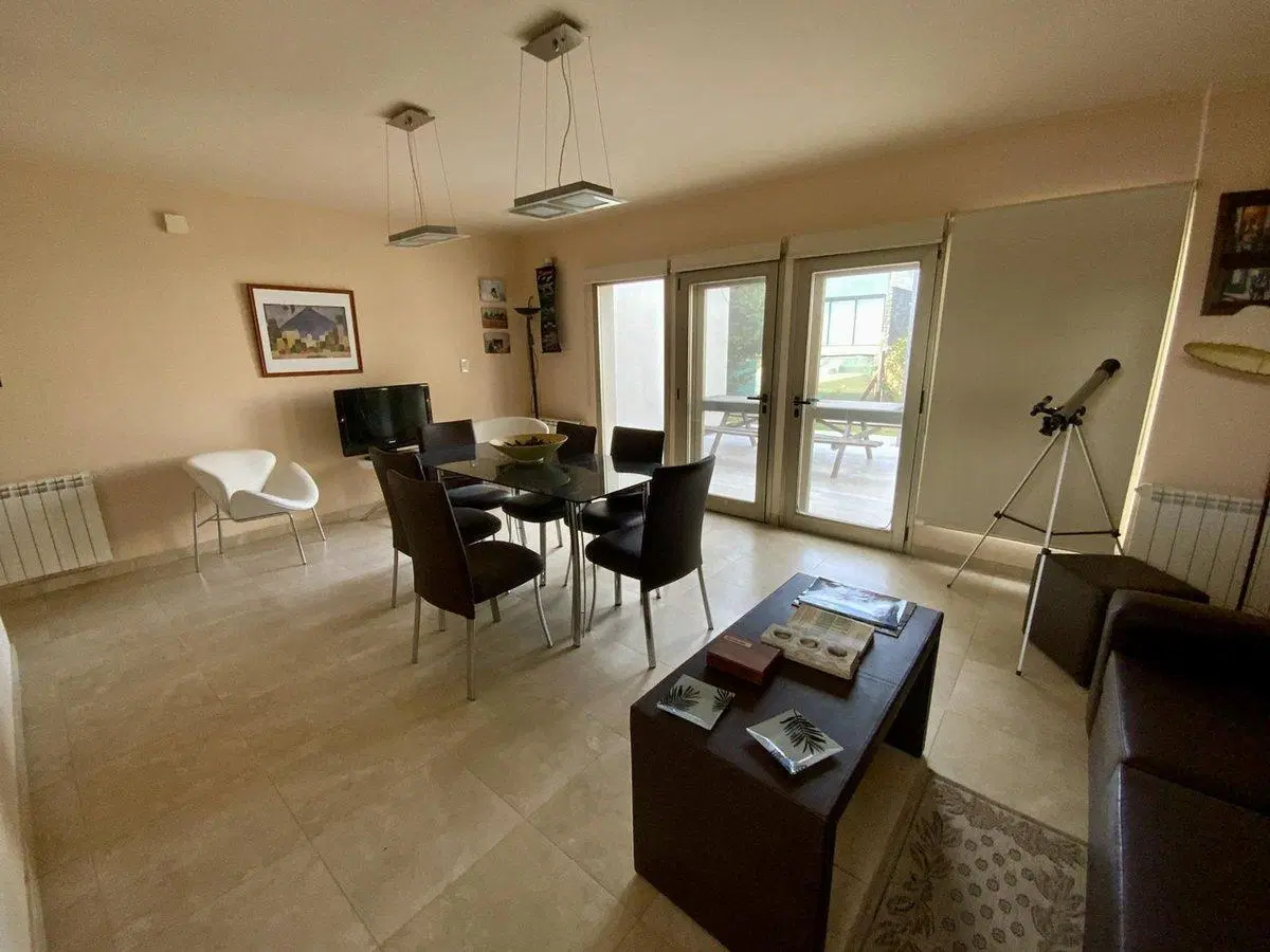CASA EN VENTA 3 DORMITORIOS ROLDAN LOTE 1500 MTS 4