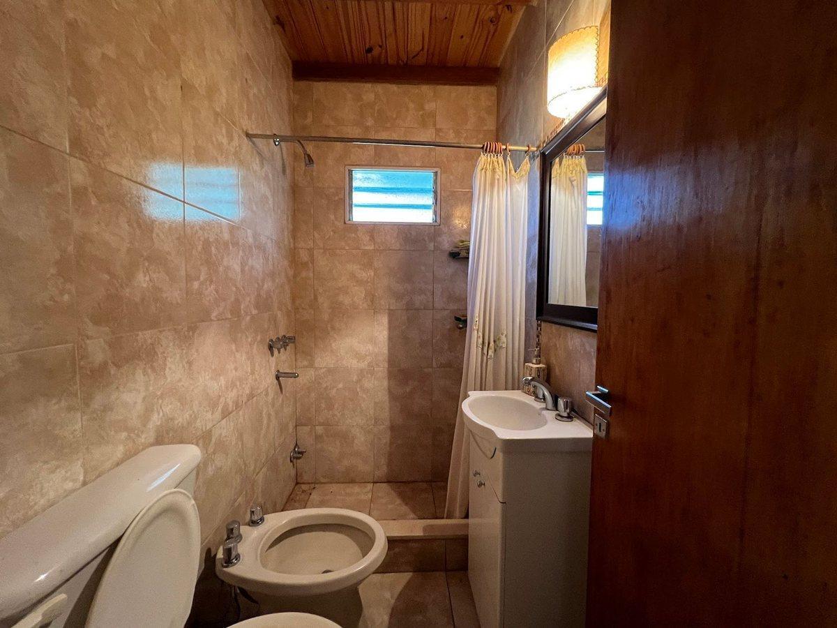 CASA EN VENTA 2 DORMITORIOS OLIVEROS APTO CREDITO
