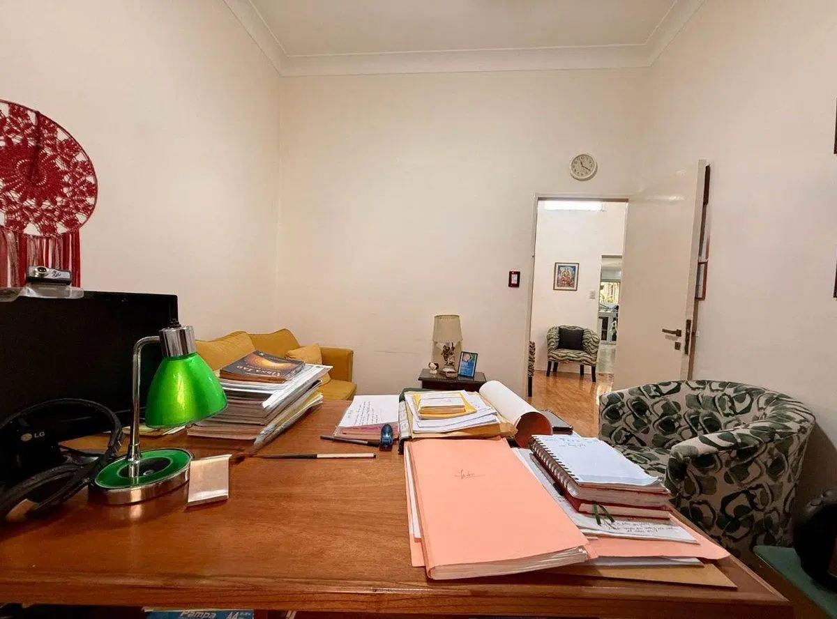 VENTA CASA 3 DORMITORIOS CON PATIO Y COCHERA 8