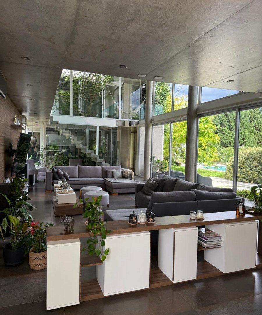 CASA EN VENTA KENTUCKY CLUB DE CAMPO 4 DORMITORIOS