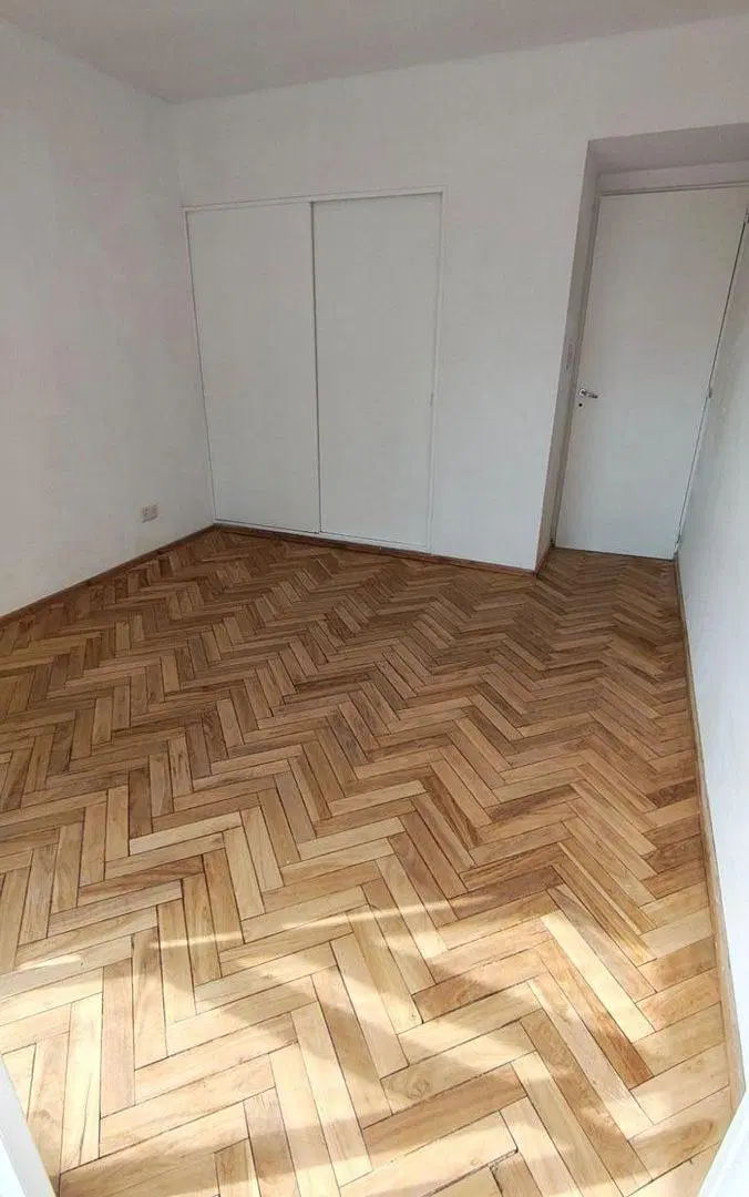 EN VENTA DEPARTAMENTO TRES DORMITORIOS ZONA CENTRO 3
