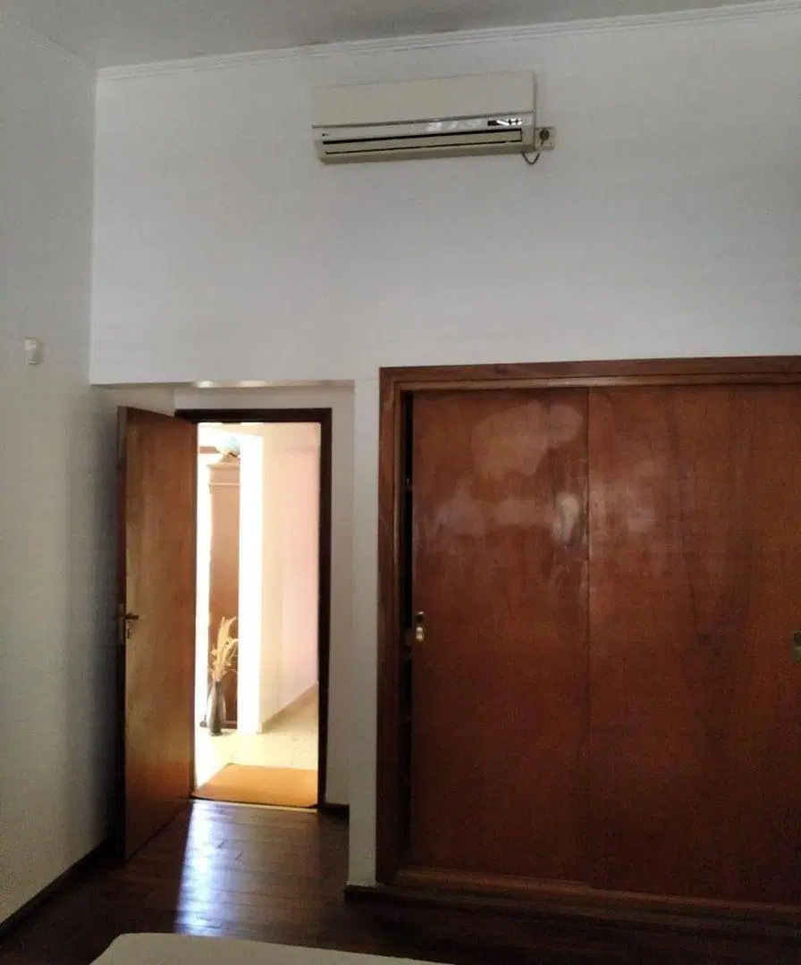 VENTA CASA CON CONSULTORIO O ESTUDIO ARROYO SECO 2