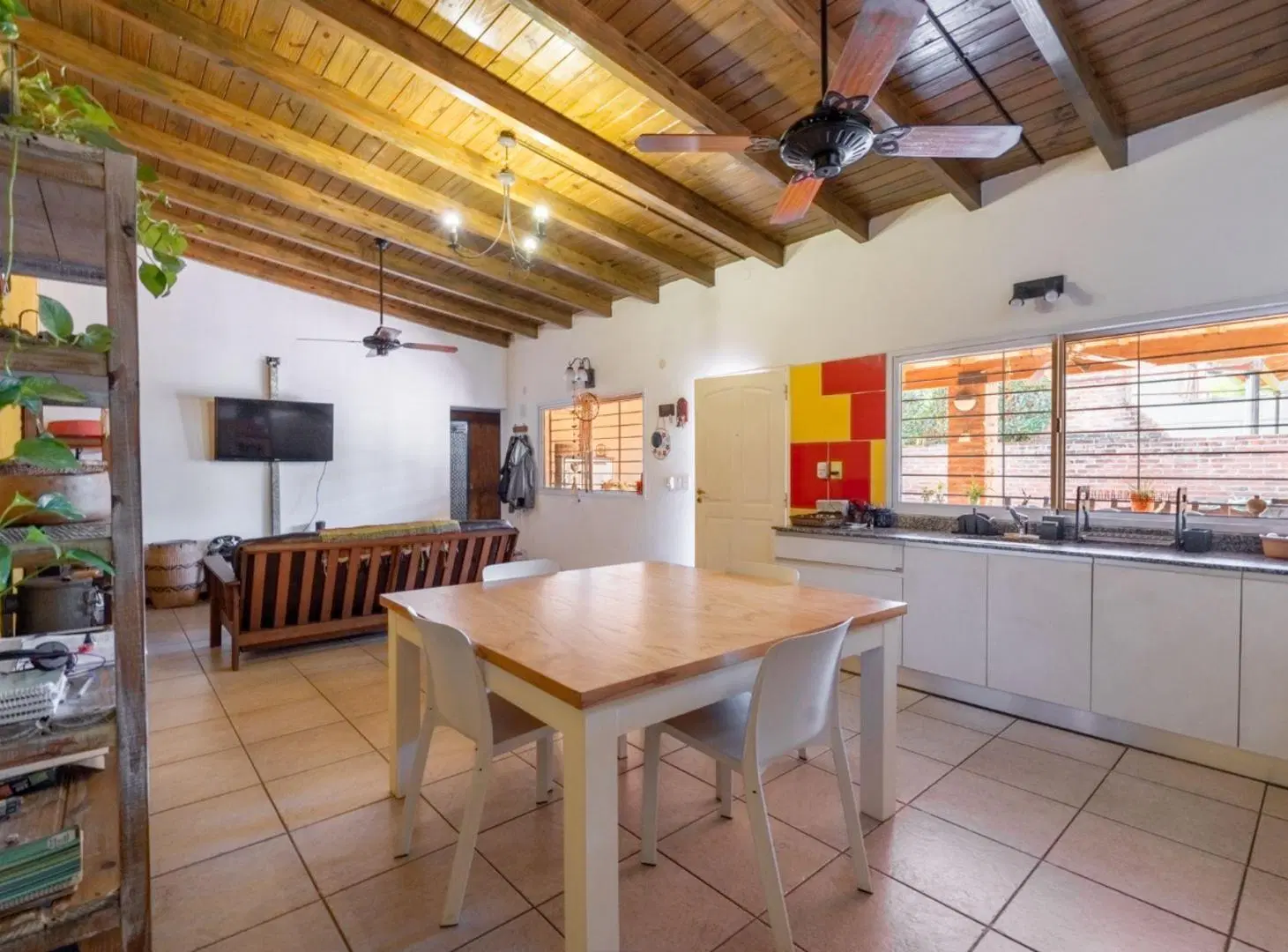 CASA EN VENTA 2 DORMITORIOS FISHERTON 3