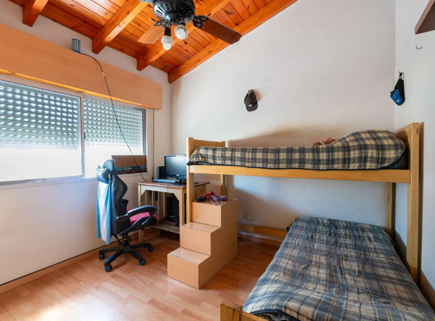CASA EN VENTA 2 DORMITORIOS FISHERTON 4