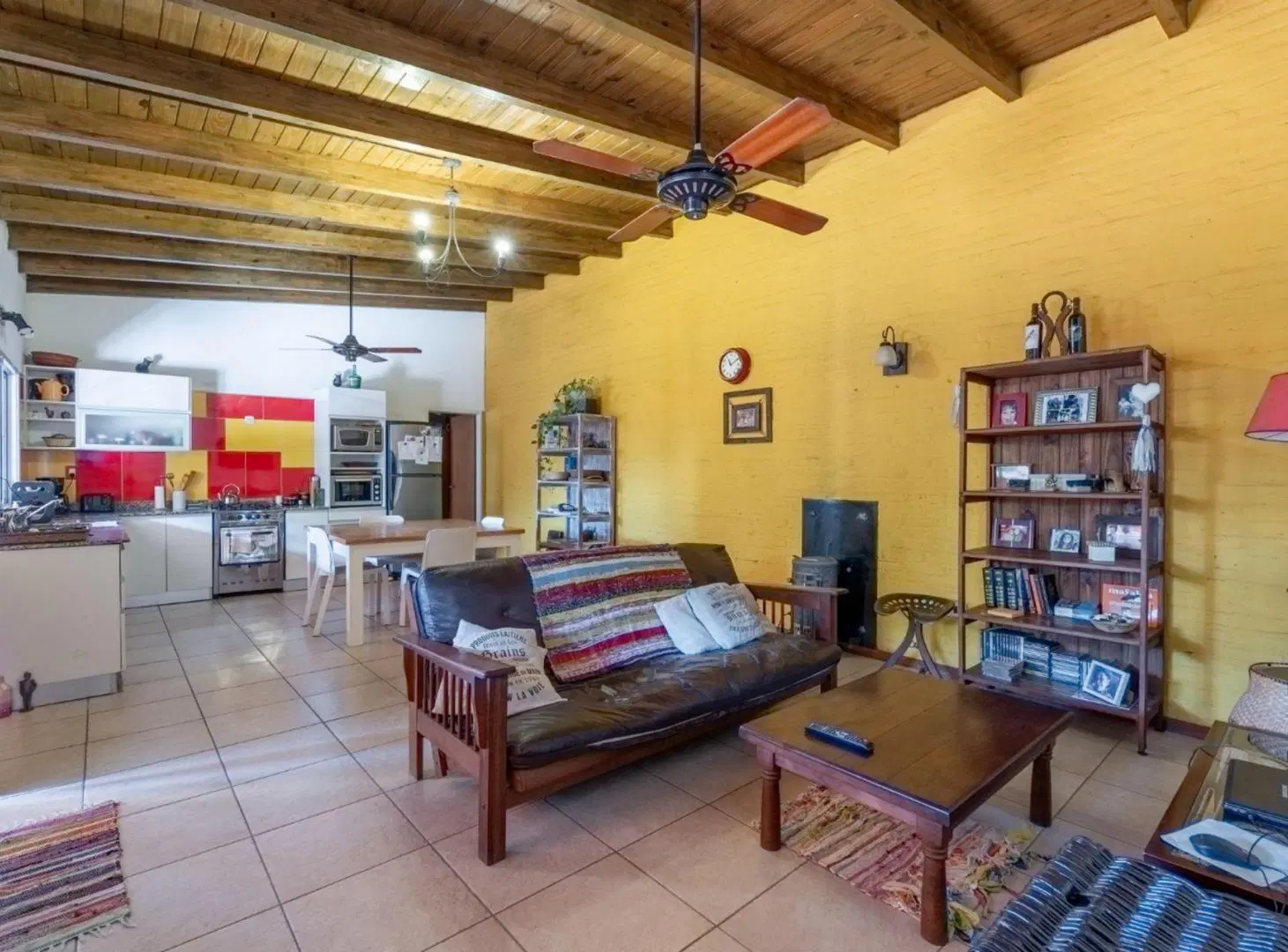CASA EN VENTA 2 DORMITORIOS FISHERTON 5