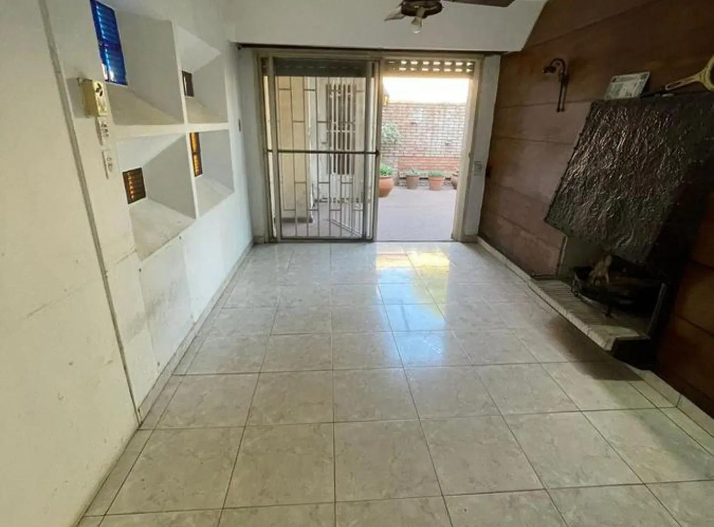 EN VENTA CASA A REFACCIONAR 4 DORM CON COCHERA 5