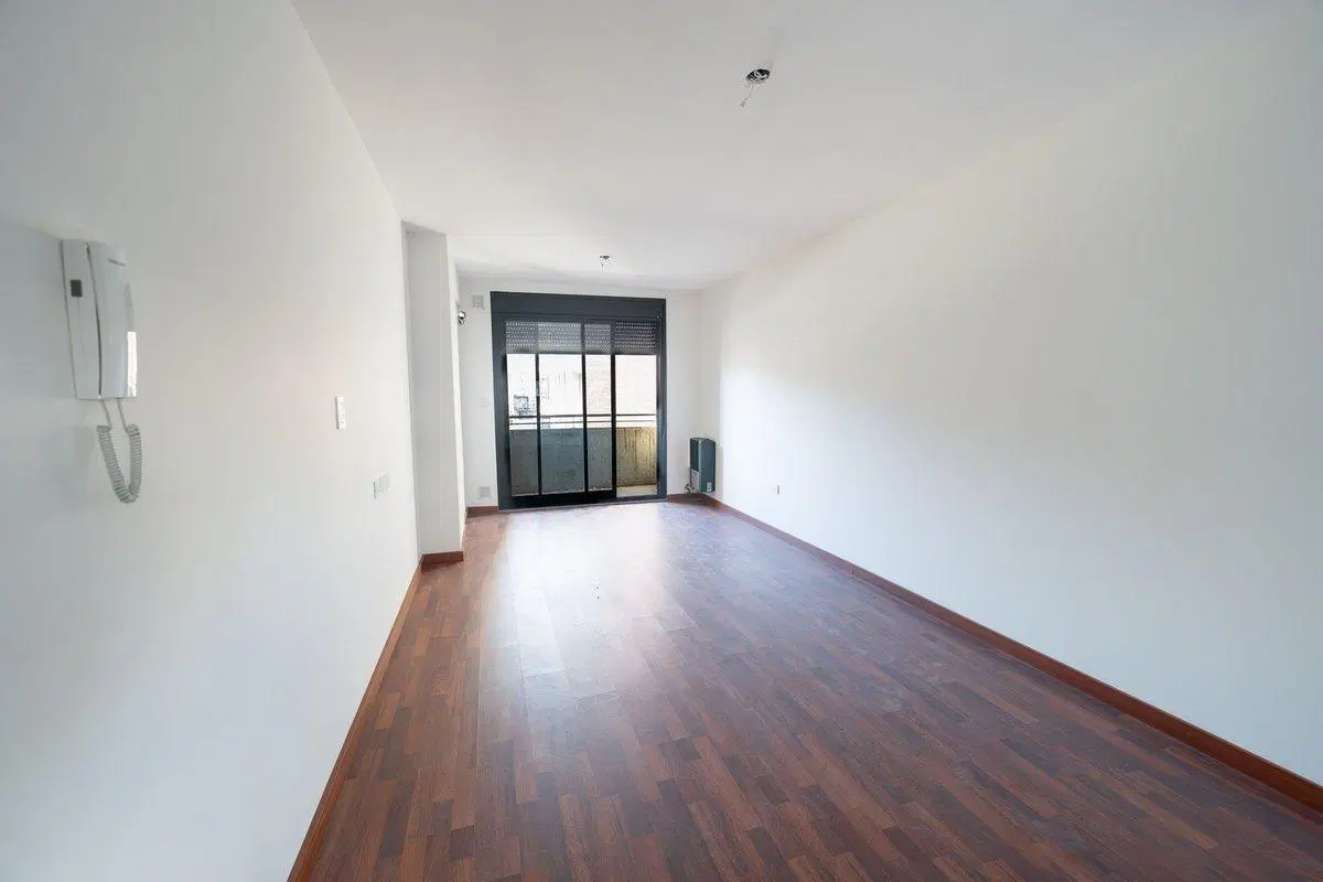 DEPARTAMENTO VENTA MONOAMBIENTE CON BALCON MARTIN 3