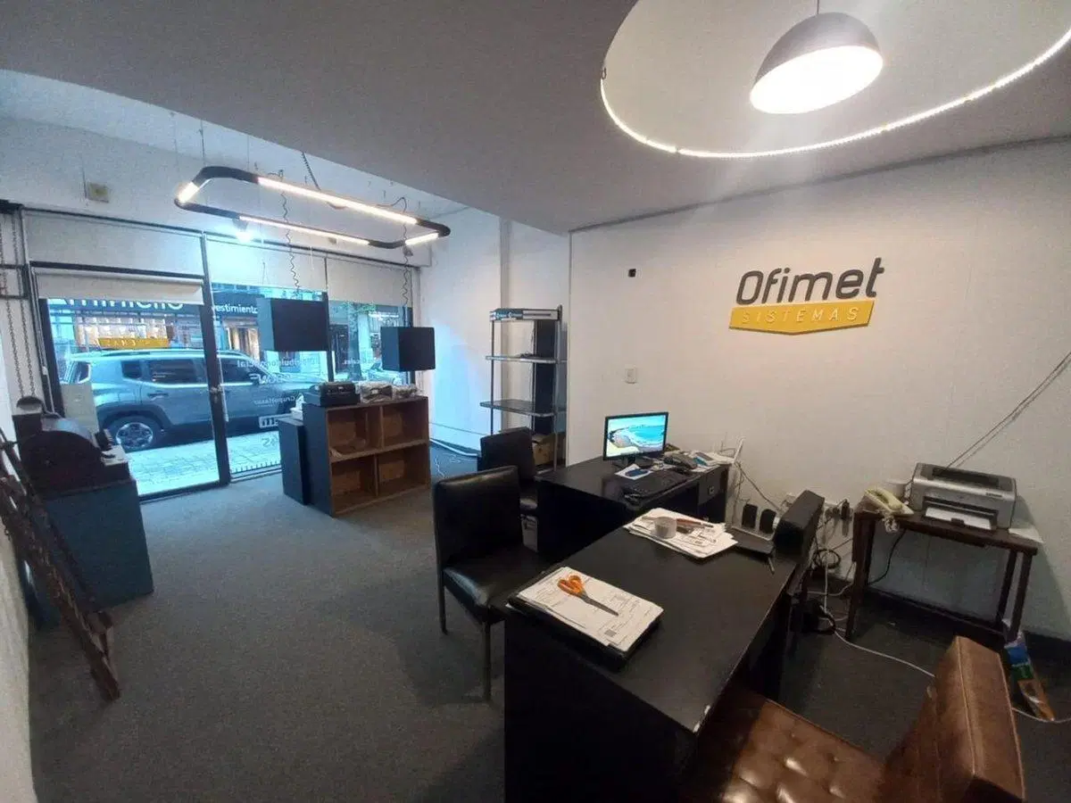 VENTA LOCAL COMERCIAL EXCELENTE UBICACION 3