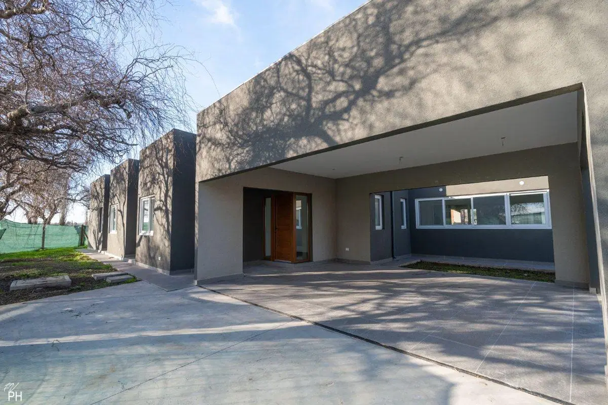 CASA EN VENTA 3 DORMITORIOS EN HARAS DE FUNES 5