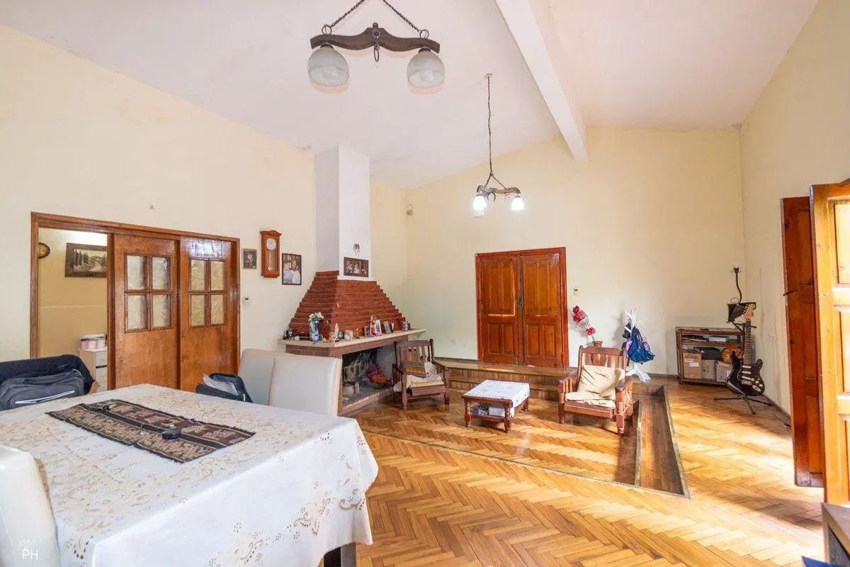 VENTA CASA EN ALBERDI 3
