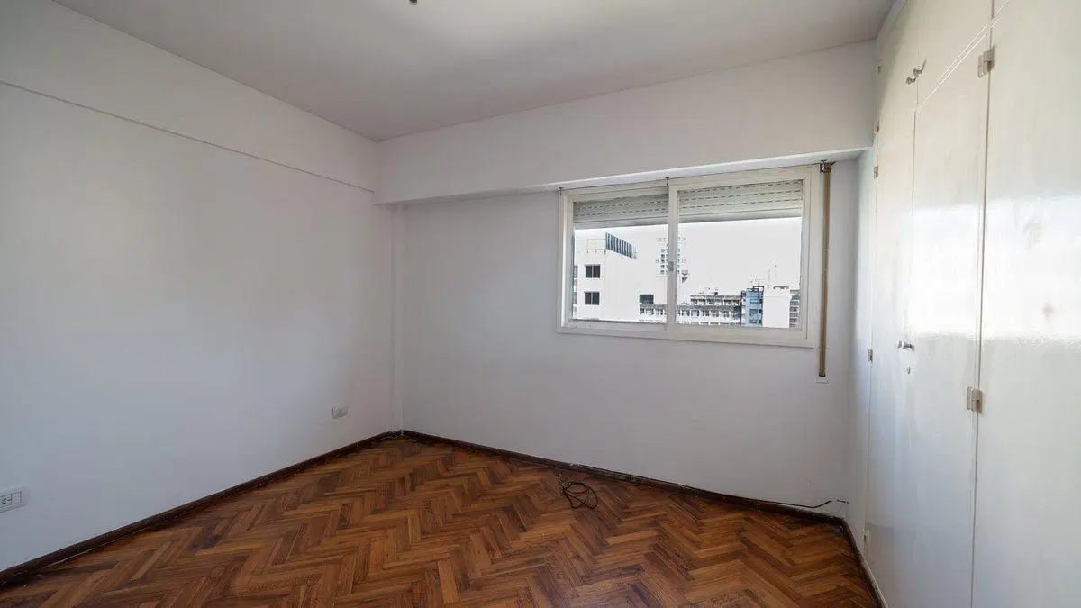 DEPARTAMENTO EN VENTA, 3 DORMITORIOS CON BALCÓN 2