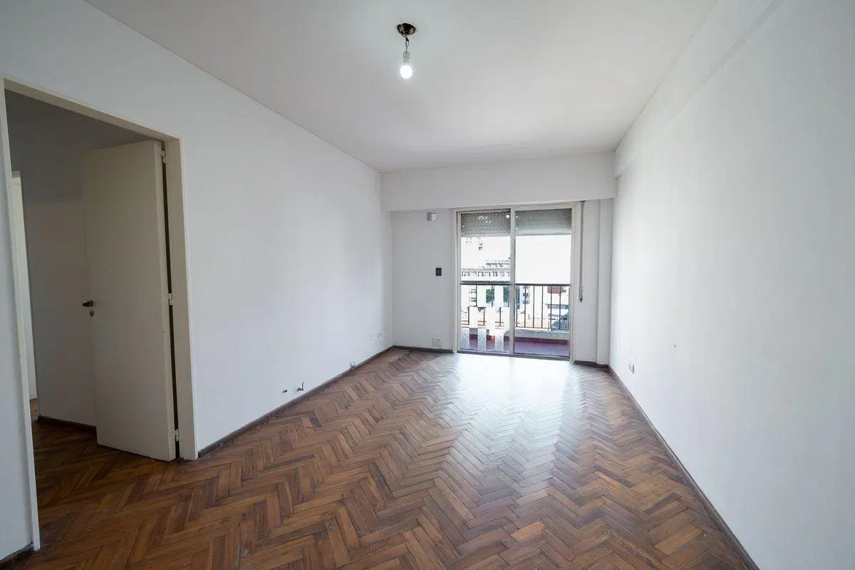DEPARTAMENTO EN VENTA, 3 DORMITORIOS CON BALCÓN 4