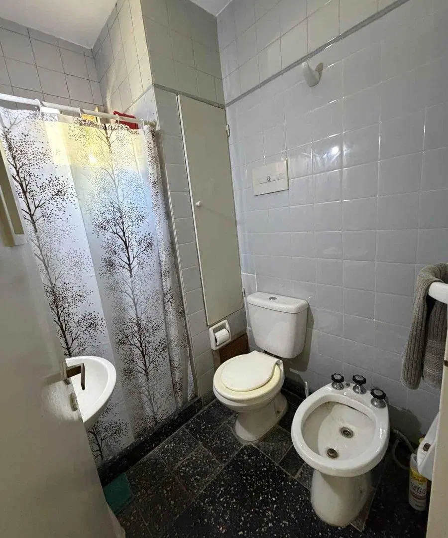 Venta depto 1 dormitorio Lourdes 3