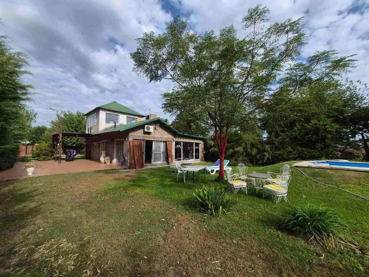 CASA VENTA FUNES 3 DORM PILETA 1500MTS DE PARQUE 2