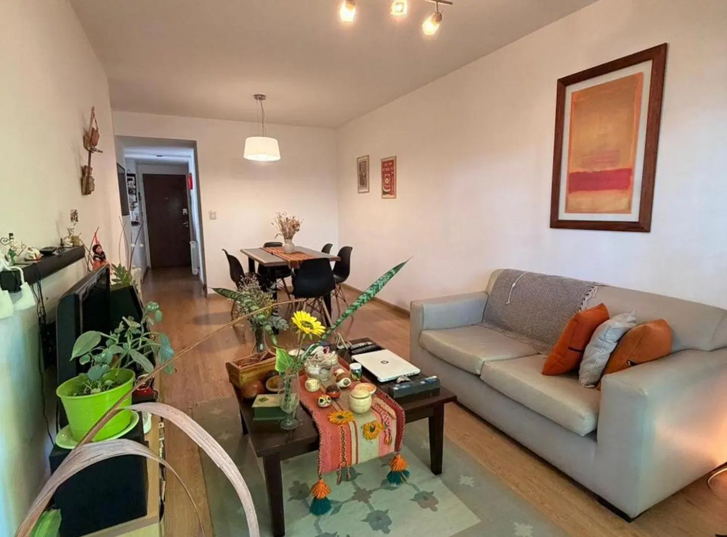 VENTA DEPARTAMENTO DOS DORMITORIOS COCHERA LOURDES 2