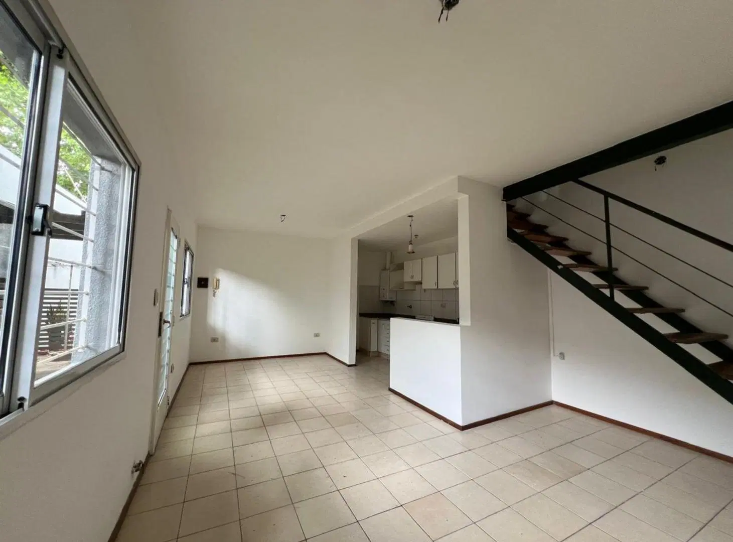 VENTA DUPLEX DOS DORMITORIOS ECHESORTU 8