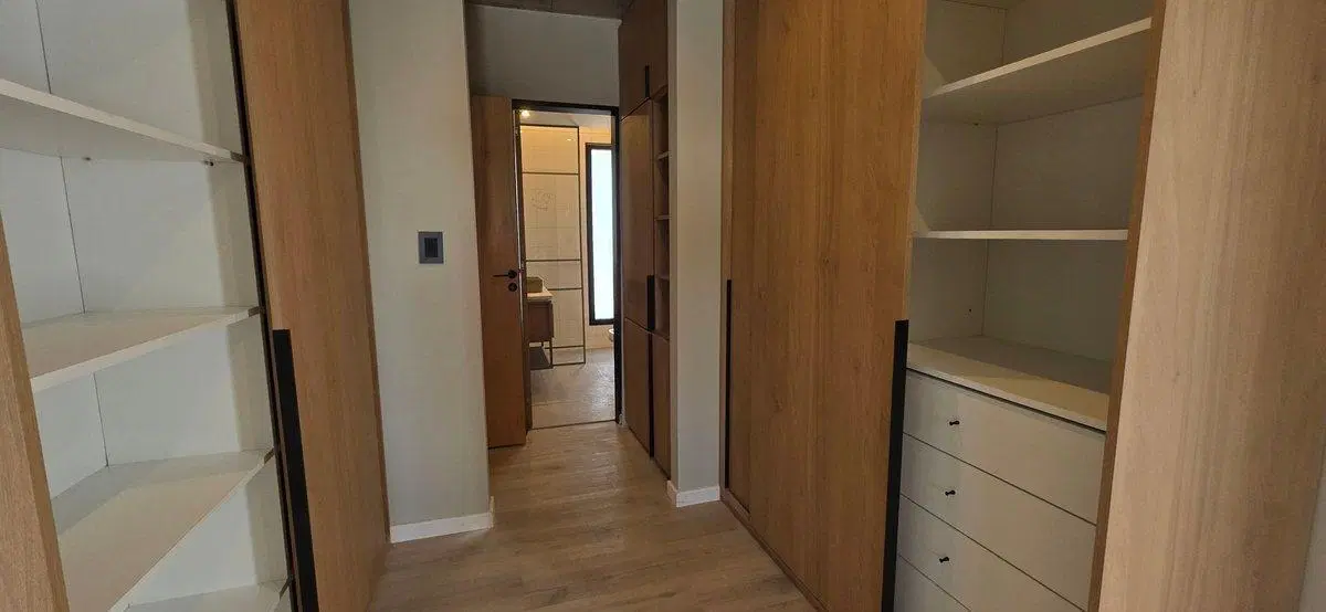VENTA DEPARTAMENTO 2 DORMITORIOS BALCÒN. PICHINCHA 2