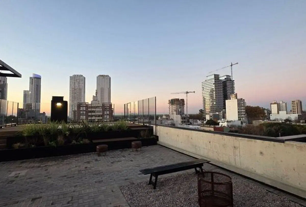 VENTA DEPARTAMENTO 2 DORMITORIOS BALCÒN. PICHINCHA 4