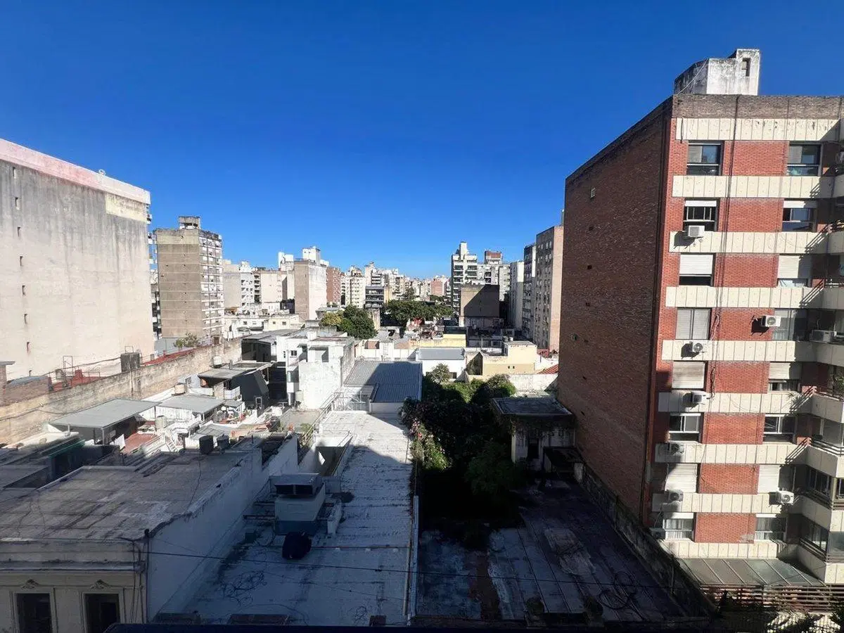 EN VENTA DEPARTAMENTO 3 DORMITORIOS ZONA CENTRO 3