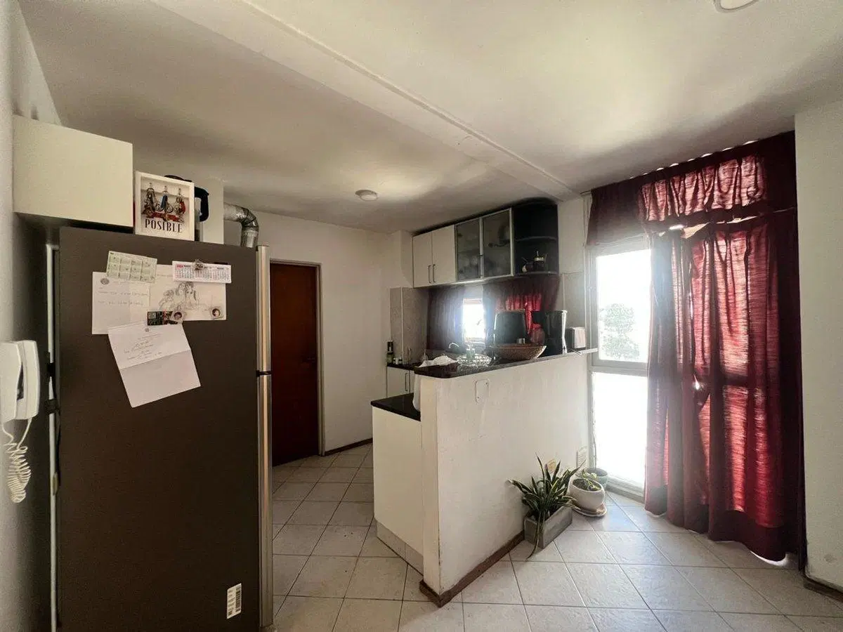 EN VENTA DEPARTAMENTO 3 DORMITORIOS ZONA CENTRO 4