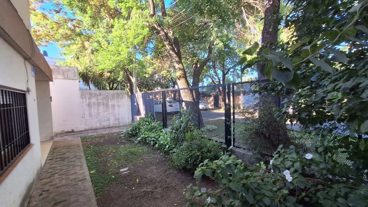 VENTA CASA 4 DORMITORIOS JARDÍN PILETA FISHERTON 8