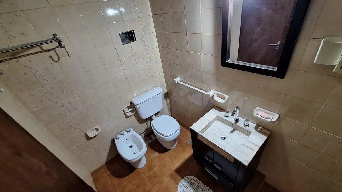 VENTA CASA 4 DORMITORIOS JARDÍN PILETA FISHERTON 2