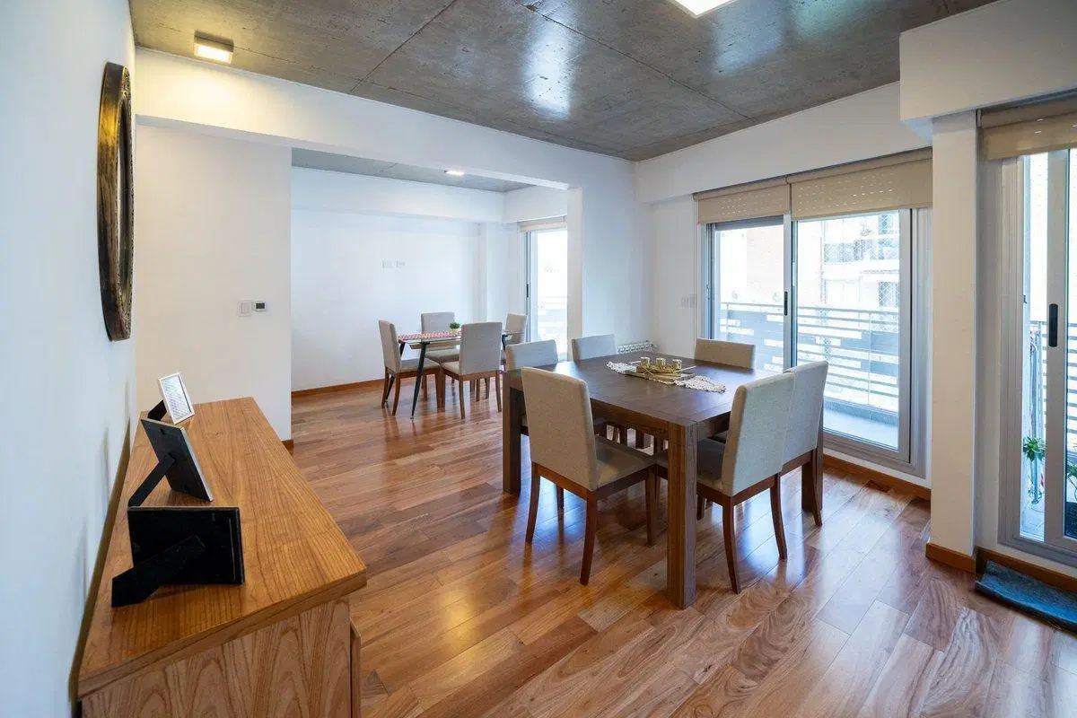 DEPARTAMENTO EN VENTA  3 DORMITORIOS CON COCHERA 4