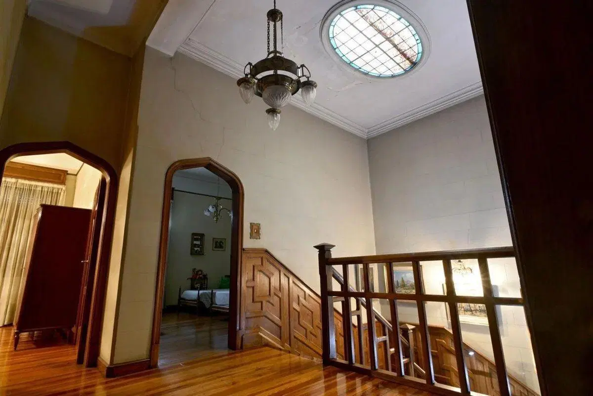 CASA EN VENTA CENTRO 4 DORMITORIOS PILETA PARQUE 5