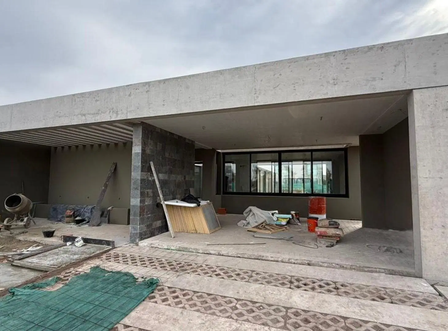 CASA 3 DORMITORIOS EN VENTA VIDA 1 FUNES 3