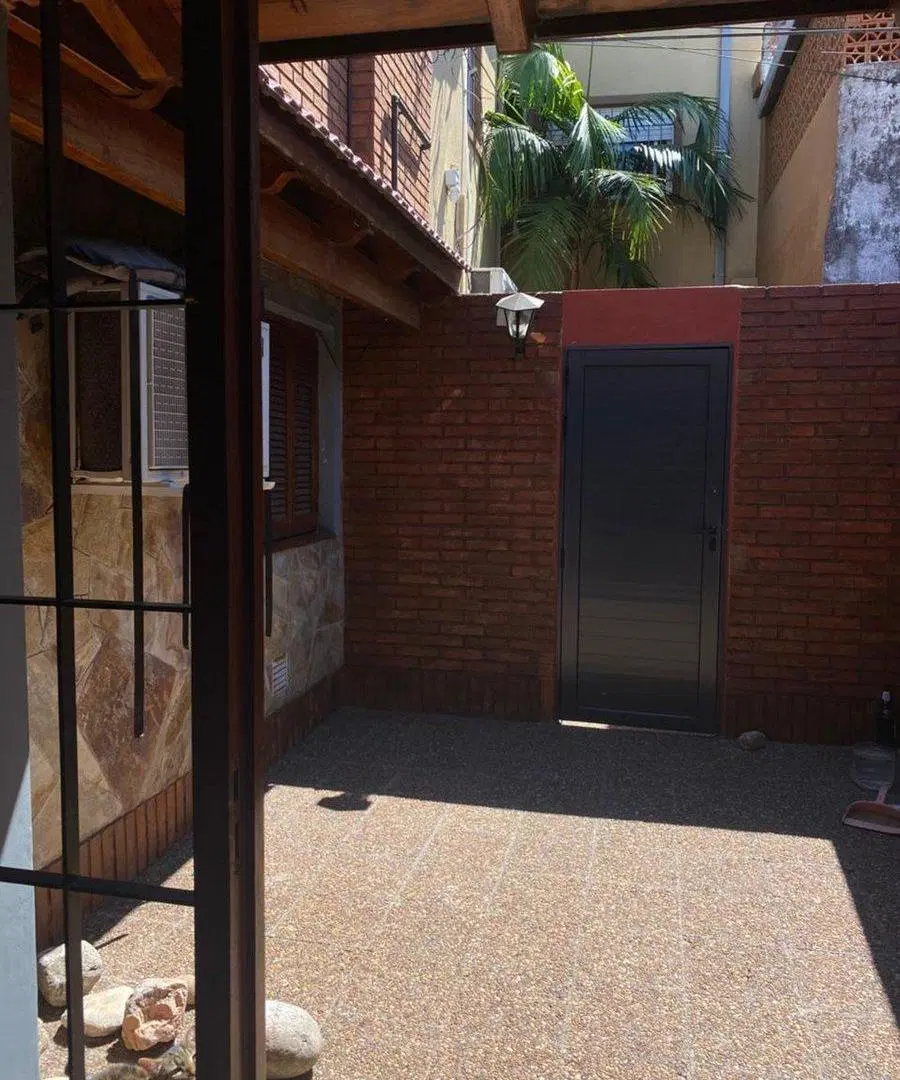 CASA EN VENTA DE PASILLO DOS DORMIS TIRO SUIZO 3