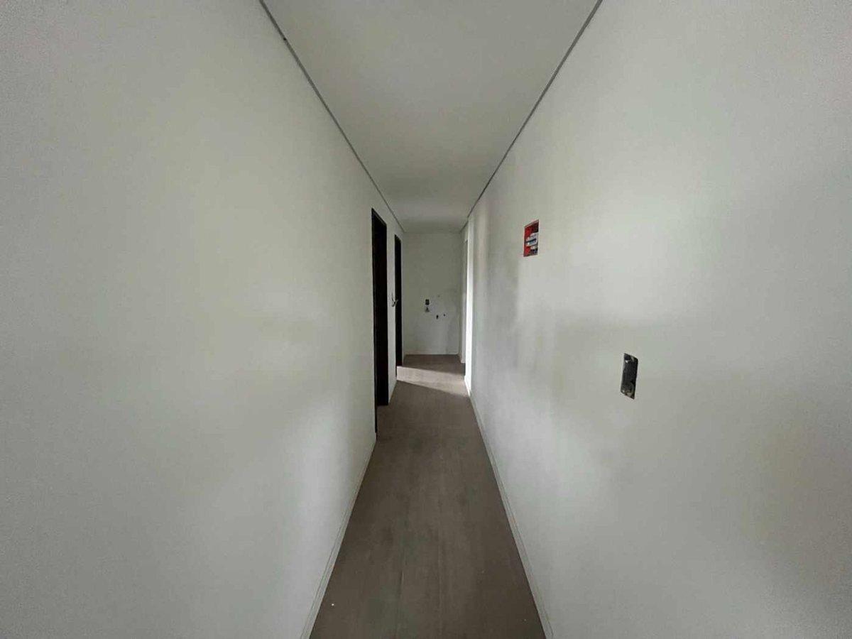 Foto de VENTA DEPTO 2 DORMITORIOS 27 DE FEB. ESQ PTE. ROCA, imagen 3