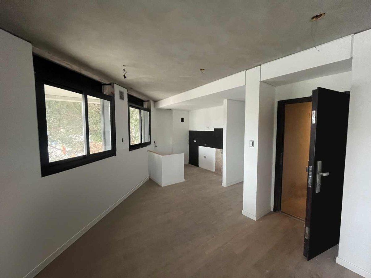 Foto de VENTA DEPTO 2 DORMITORIOS 27 DE FEB. ESQ PTE. ROCA, imagen 4