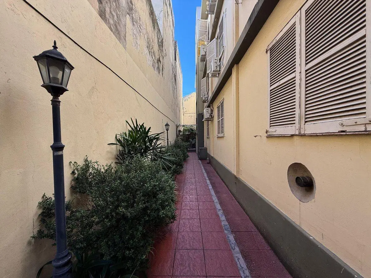 DEPTO PASILLO VENTA PLANTA BAJA 2 DORMI PATIO 2