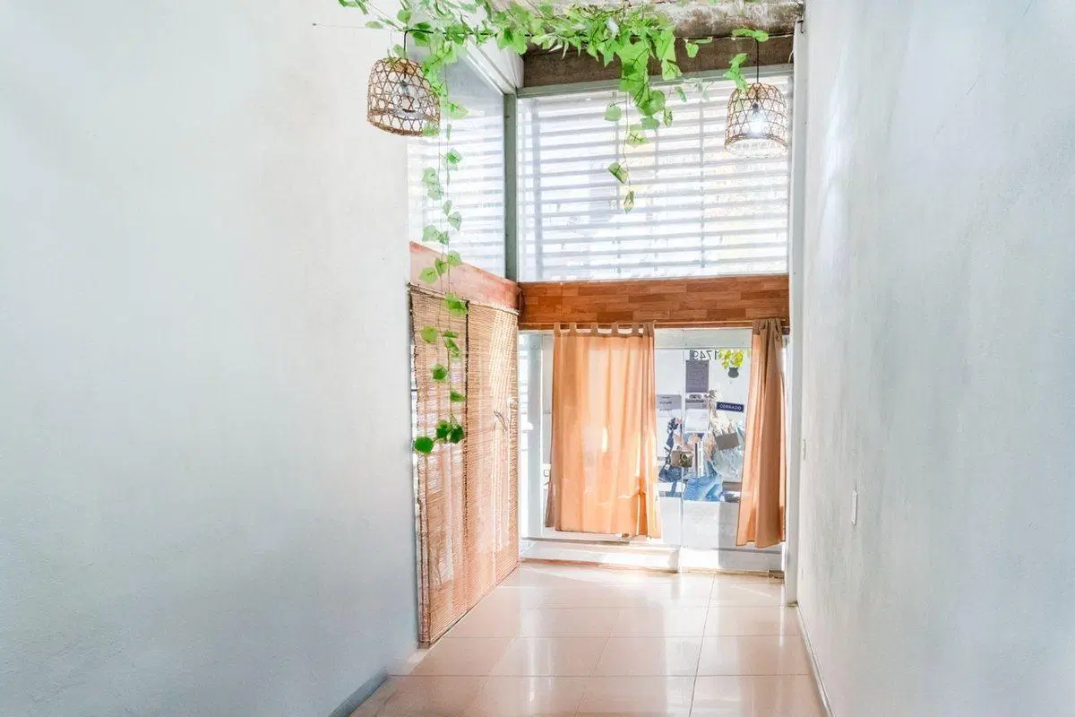 LOCAL EN VENTA CORRIENTES  Y PELLEGRINI 4