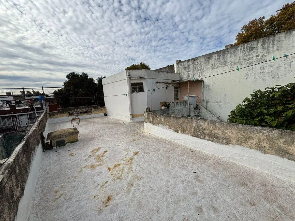 CASA EN VENTA 3 DORMITORIOS BARRIO MATHEU 4
