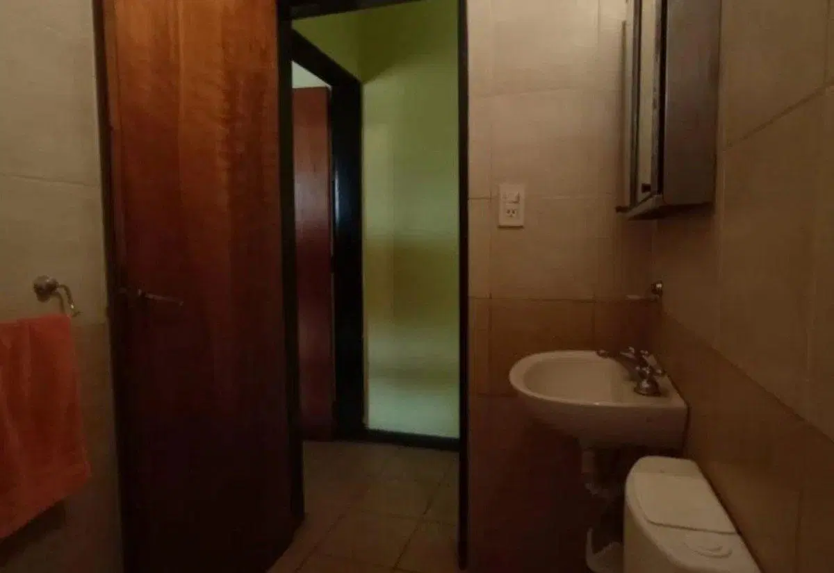 CASA EN VENTA 1 DORMITORIO FUNES 5
