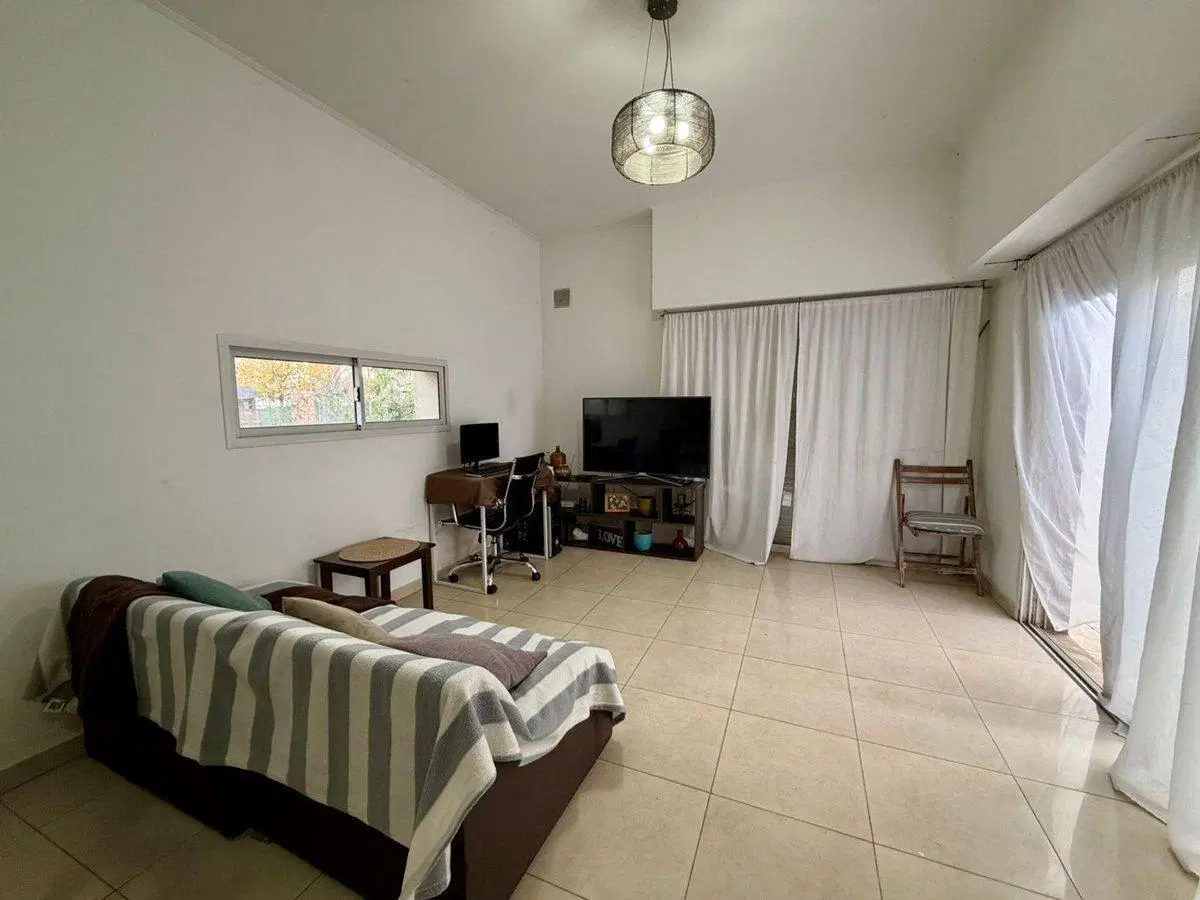 CASA DE DORMITORIOS EN VENTA EN TDS2 CON PILETA 4
