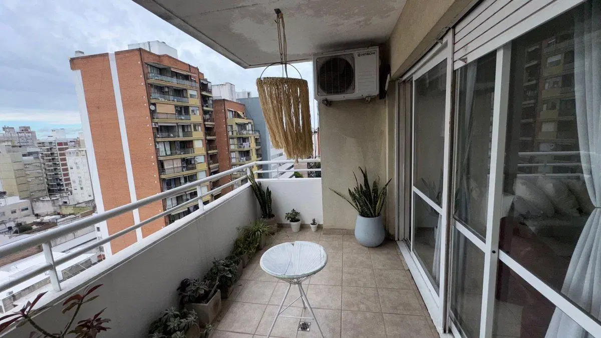 DEPARTAMENTO EN VENTA 2 DORMITORIOS CENTRO BALCÓN 4