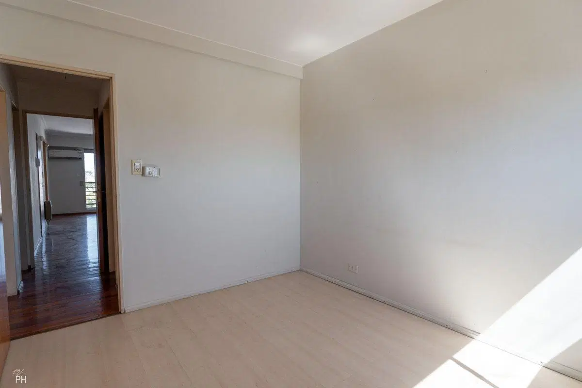 DEPARTAMENTO EN VENTA 2 DORMITORIOS CON COCHERA 3