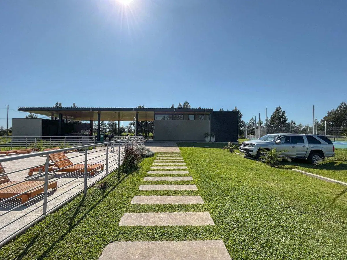 LOTE EN VENTA EN PINARES DEL SUR (PIÑERO) 2