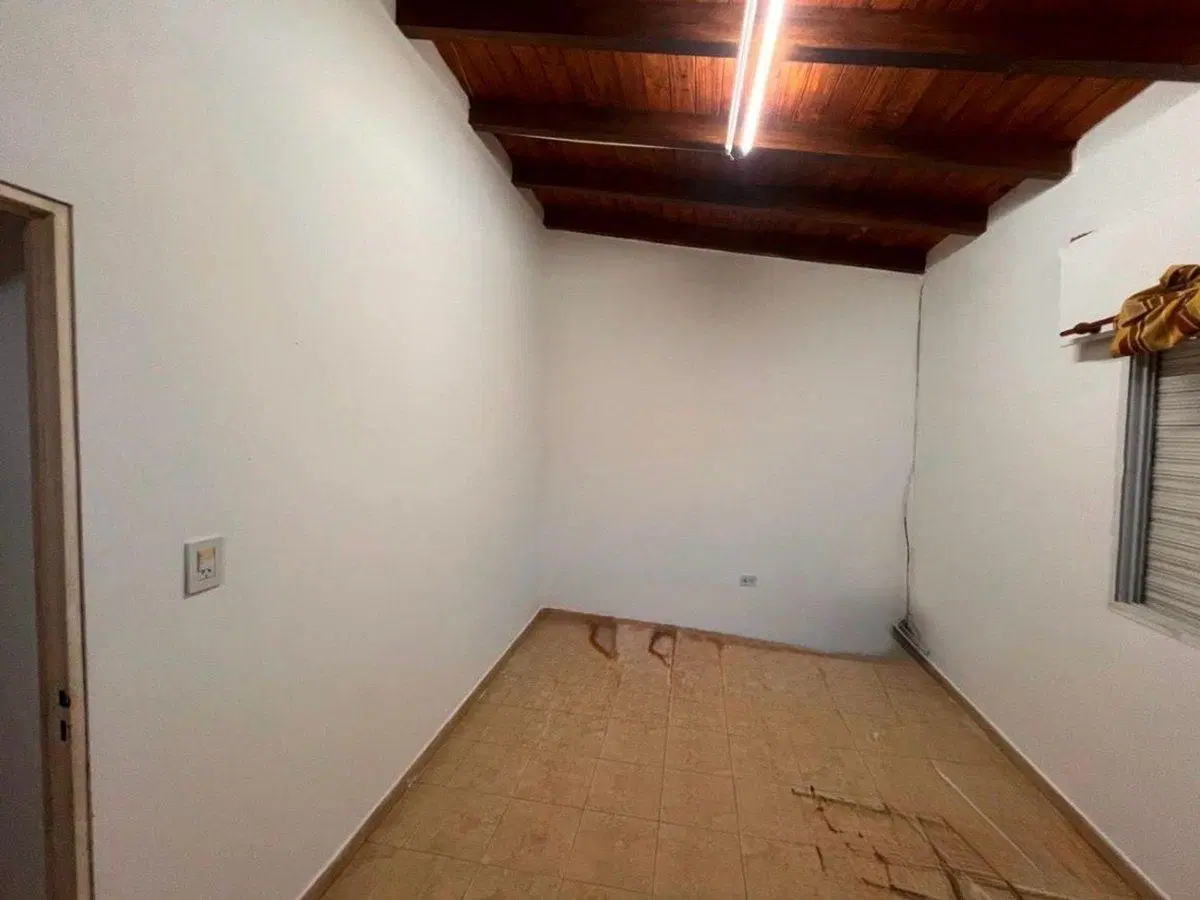 CASA AL FRENTE PRIMERO DE MAYO 4249 4